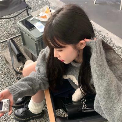 四片羽毛